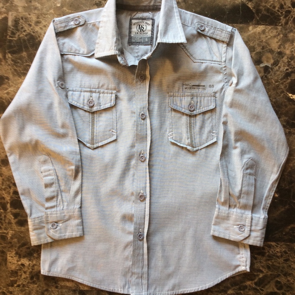 LR Scoop Button Down Shirt Size 6